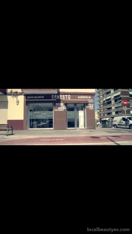 Ernesto Peluqueros Valencia