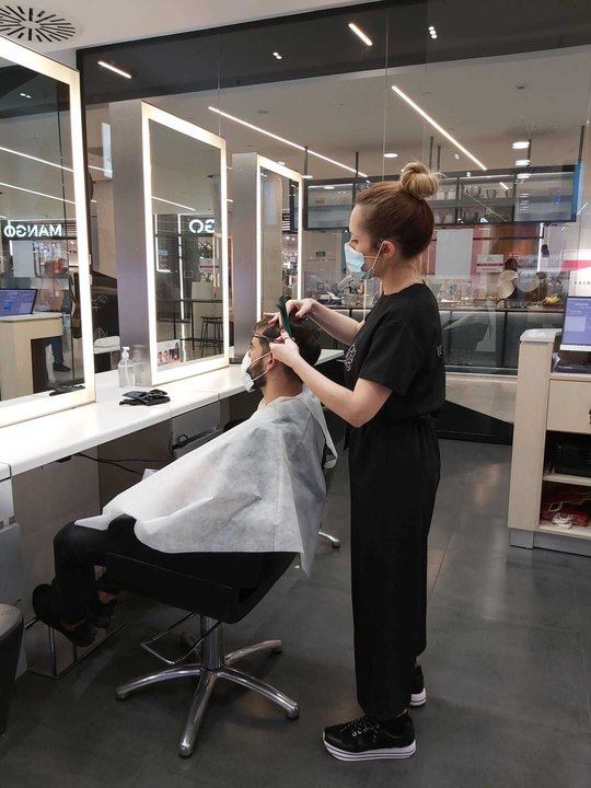 Peluquería & Estética Dama